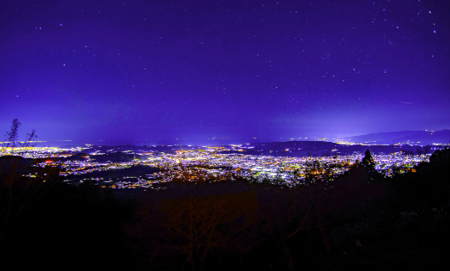 標高570ｍの菜の花台からの夜景を楽しむ絶景旅