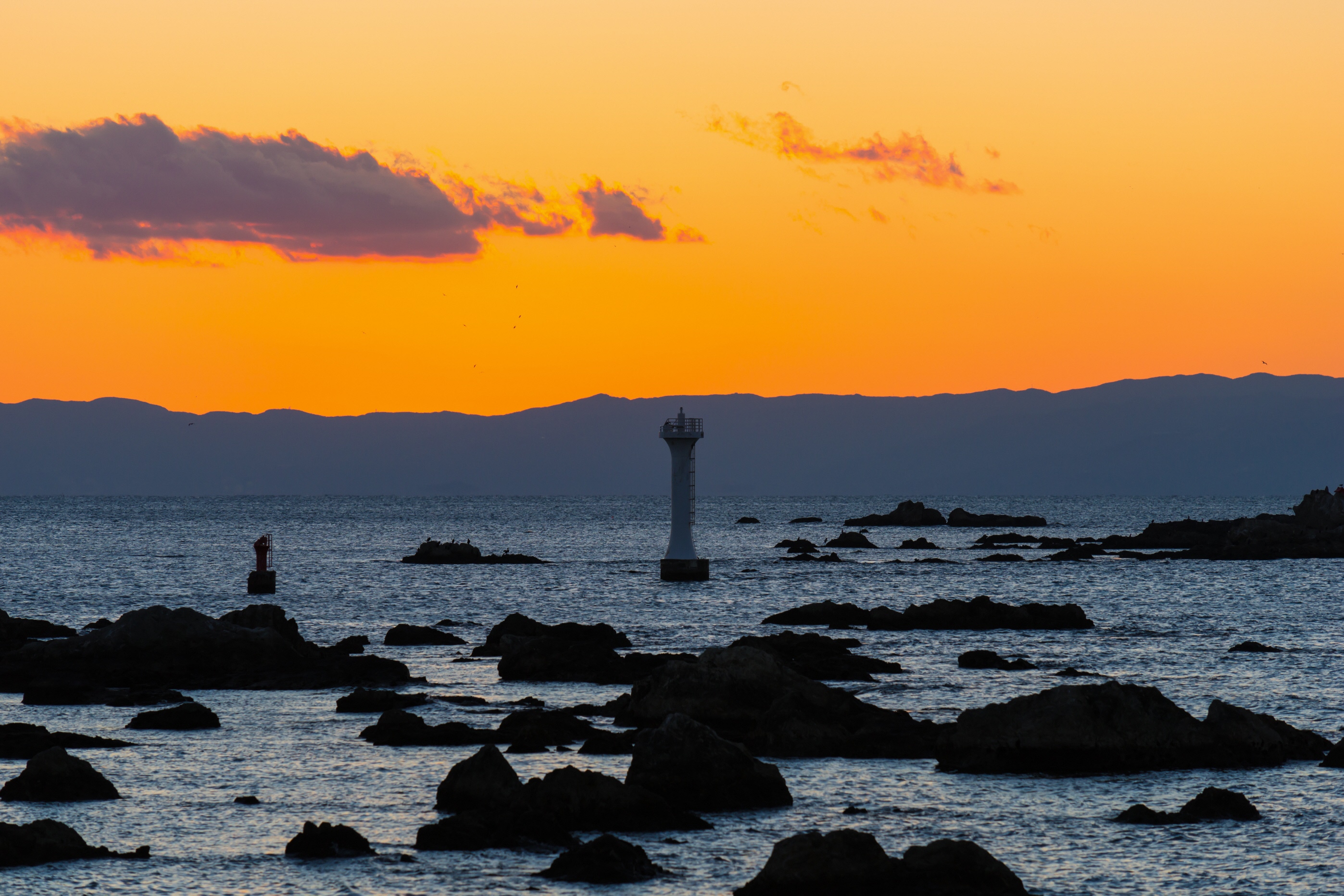 葉山町「森戸海岸の夕景」